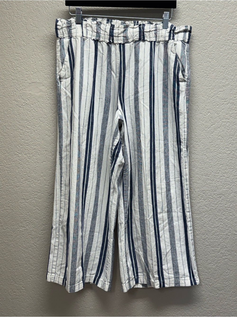 Striped Wide-Leg Linen-Blend Pants — White & Navy size L could fit XL waist 18,